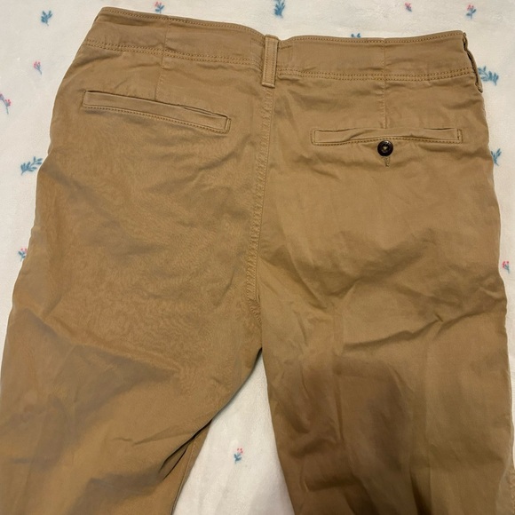 AE Khakis 🥐 - Picture 5 of 6